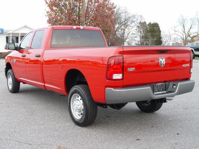 Image 10 of 11 RAM 2500 4WD 4DR…