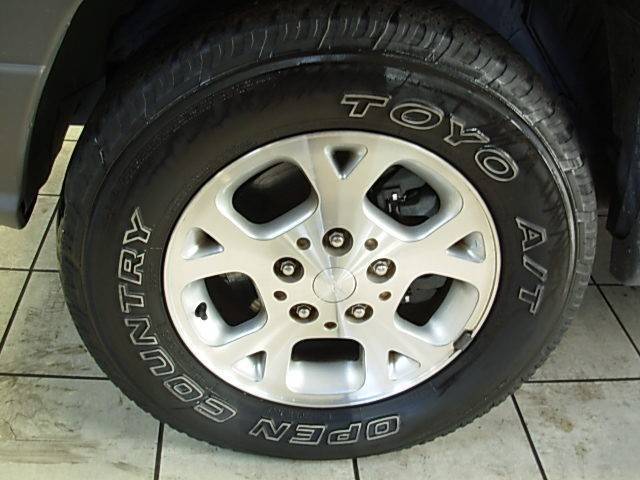 Image 3 of Laredo SUV 4.0L CD 4X4…