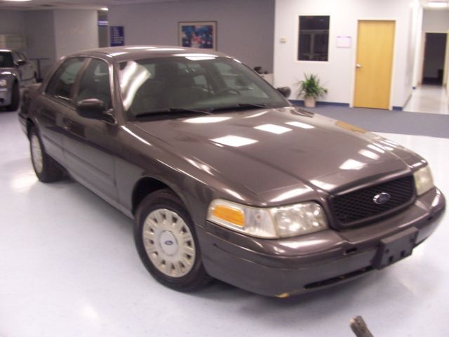 Image 1 of 2005 Ford Crown Victoria…