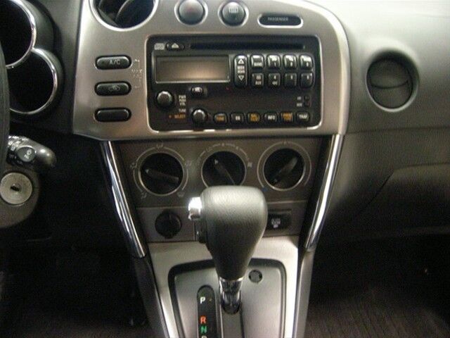 Image 3 of Pontiac Vibe AWD Gray