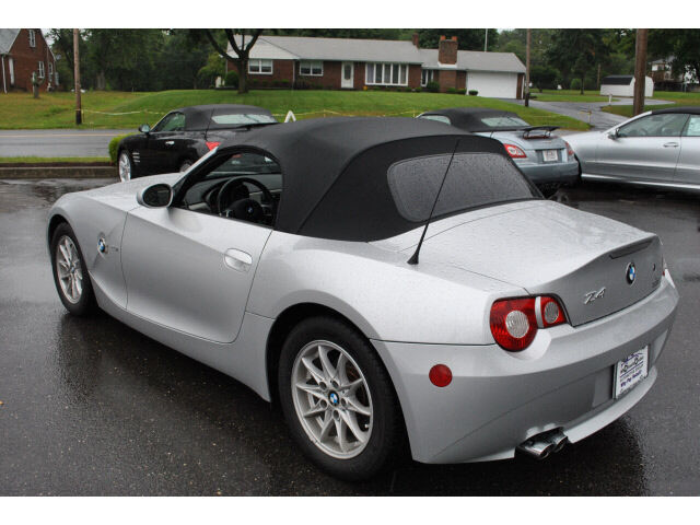 Image 4 of 2.5i Convertible 2.5L…