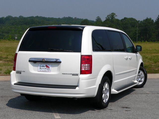 Image 7 of New Chrysler Town and…