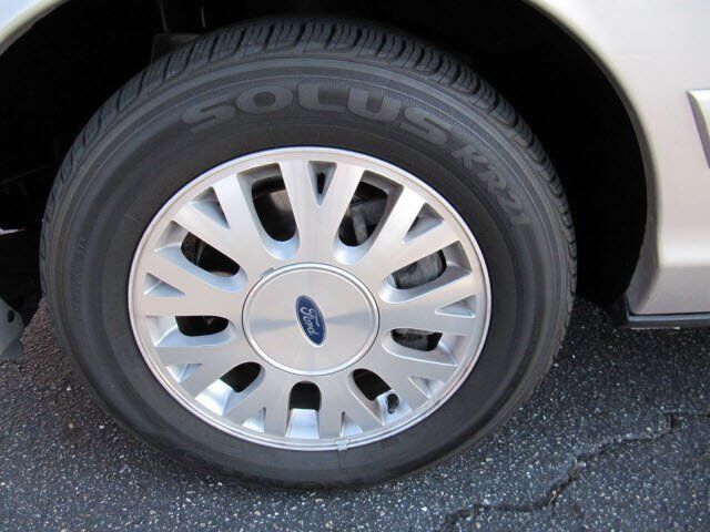 Image 7 of LX 4.6L CD Rear Wheel…