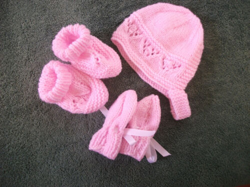 Booties Set 0-3//3-6// 6-9 Months Mitten Brand New Hand Knitted Pink Baby Bonnet