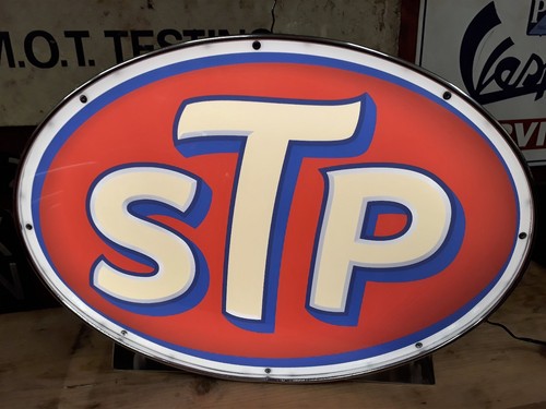 STP,70s,racing,vintage,classic,oil,mancave,lightup sign,garage,workshop,shed