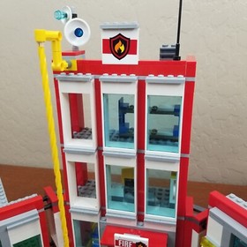 LEGO City 60110 Fire Station (2016) Retired Helicopter Car Minifigs Fire Truck