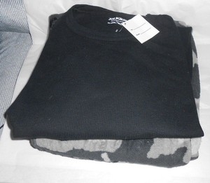 JOE-BOXER-MENS-PAJAMAS-PJS-BLACK-WAFFLE-CREW-NECK-TOP-AND-CAMO-FLEECE-BOTTOMS-2X