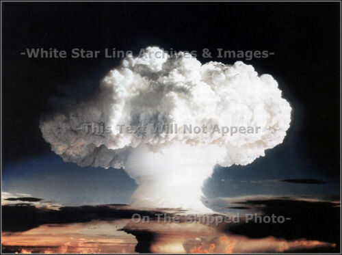 Atomic Bomb 'Mike' Detonates At Enewetak Atoll Photo 1952 Operation Ivy 