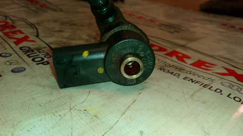Mercedes Classe C W203 C220 CDI 2005 Fuel Injector A6480700487 0445110177