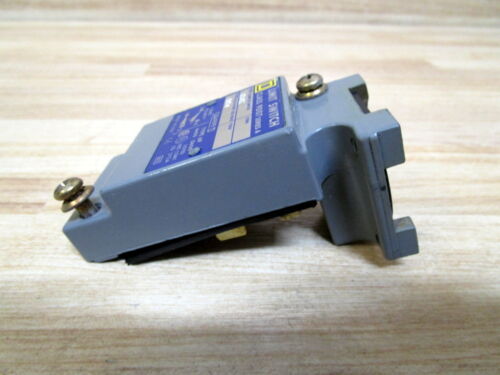 Square D 9007-C054 Limit Switch 9007C054 W/O Operator Head & Receptacle 