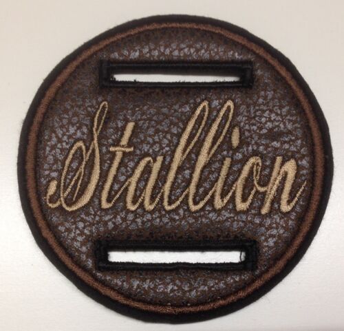 1 x Rouge Italique Police 8 Cm Leatherlook Stallion Cheval Bride Disc badge