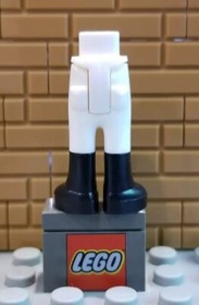 LEGO White Mini Doll Hips, Trousers W Back Pockets W Black Boots 92253c00pb02