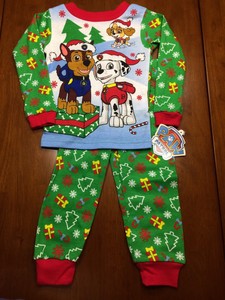 Girls Christmas Pyjamas New Jammies were created for you! There's a world in our dreams, pure and simple. It is a world where every child is happy and healthy. This is why we created New Jammies,% pure, natural organic cotton pajamas. Bedtime is a precious time of day for children and we love that we can help make it a little better. Our super, soft cozy Jammies with colorful, playful images, send children off to.