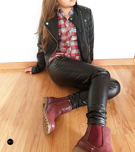 ☆MÄDCHEN THERMO LEGGINGS WINTER TEDDYFELL HOSE LEDEROPTIK SCHWARZ ☆ 146-152 ☆