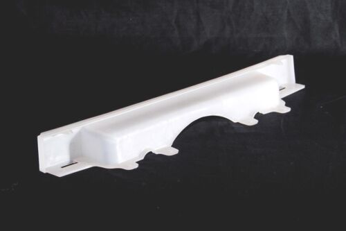 1988 CADILLAC FLEETWOOD BROUGHAM REAR LICENSE PLATE FILLER MOLDED * 