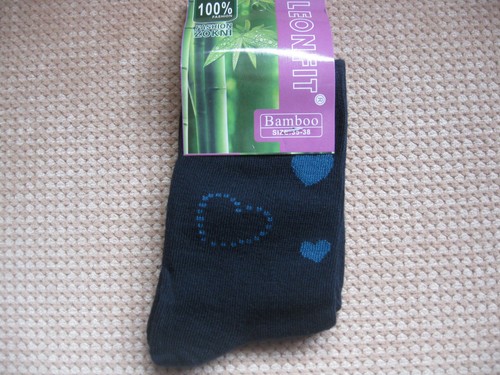 5-7 5 colours Ladies Bamboo socks Sizes 3-5 hearts