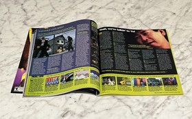 Sega Dreamcast Official Magazine May 2000 Issue 5 - Power Stone 2, NO DISC