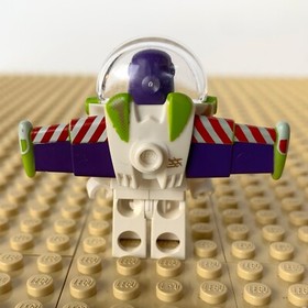 LEGO Toy Story 3: Dirt Stains Buzz Lightyear CLEAN LEGS toy011, 7599, TRUCK 2010