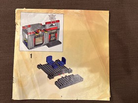 Lego 4860 Spiderman 2 Doc Ock’s Cafe Attack W/ Minifigures And Partial Manual