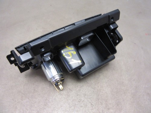 MITSUBISHI LANCER VIII SPORTBACK CX3A CY0 Aschenbecher 3B9Z-C 161