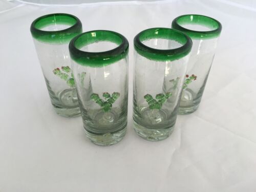 SET OF 4 MEXICAN TEQUILA SHOT GLASSES HANDBLOWN WITH PRICKLY PEAR CACTUS INSIDE
