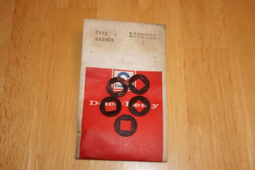 DELCO REMY ORIGINAL  # 1961386 PACK OF 5 INSULATING WASHERS NOS 