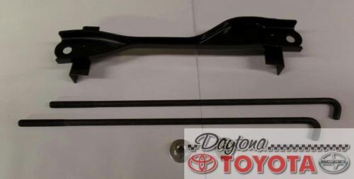 OEM TOYOTA AVALON BATTERY HOLD DOWN CLAMP KIT 74404-07020 FITS 2005-2012 