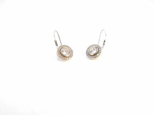 Orecchini di lusso di argento in argento con pietra principale zircone