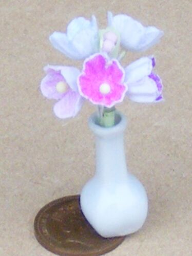 Échelle 1:12 ne m/'oublie pas Fleurs en vrac dans une céramique vase tumdee maison de poupées W48
