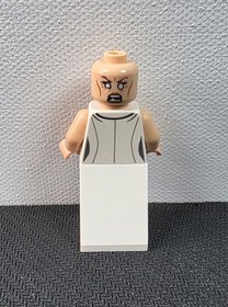 LEGO Galadriel Minifigure Lord of the Rings lor103 79015 Hobbit (Wrong legs)