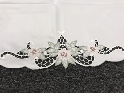 60/" Round Satin Fabric Embroidered Pink Flower Embroidery Tablecloth Napkins