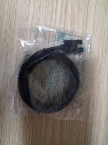 EE-SPX302-W2A EESPX302W2A 1PC New Omron PhotoMicro Sensor with cable Free Ship