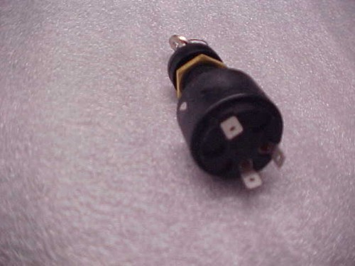 UNIVERSAL 3 NEW. PRONG IGN SWITCH ASSY//2 KEYS