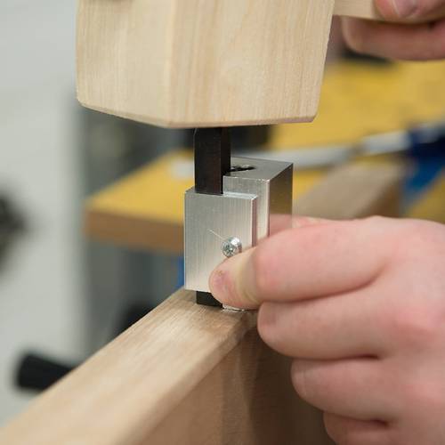 CORNER CHISEL CUTS PERFECT 90 DEGREE CORNER HINGE FITTING AFTER ROUNDED ROUTER 
