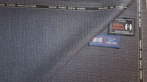 100% WOOL CLASSIC SUITING/JACKETING 1.9 m MADE IN ENGLAND BY WILLIAM HALSTEAD 