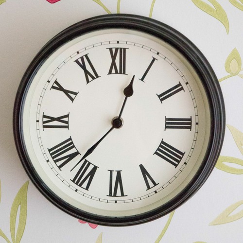 Noir Brillant Profond Rond Chiffre Romain métal traditionnel Horloge murale B18