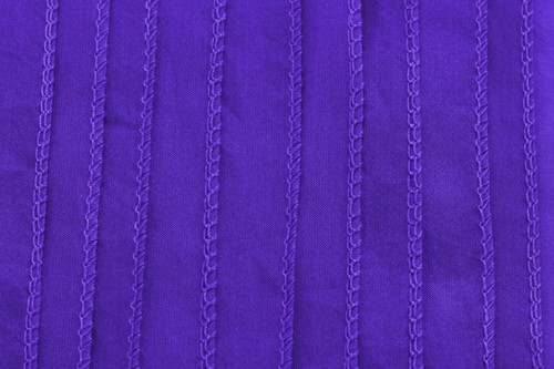 Handgefertigtes Habotai-Seidenband Blauviolett handgenäht handgefärbt