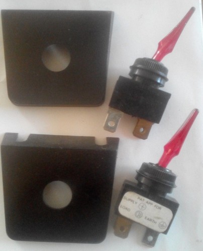 Light Up Dash Toggle Switch /& Mounting Bracket 2 for £5