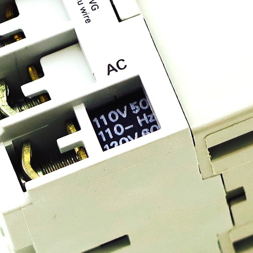 GE Miniature Din Rail Magnetic Contactor CR6RA31ZA 120V AC Coil CA4-9C-01-120D