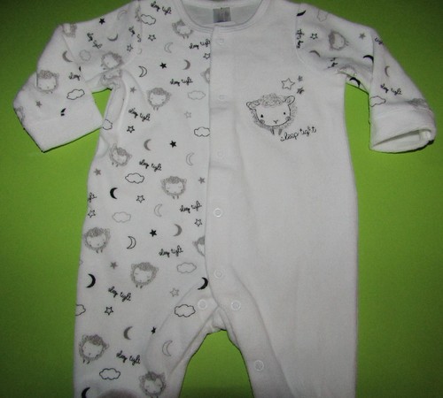 Baby Strampler Overall Schlafanzug weiß mit Stickerei NEU mit Etikett