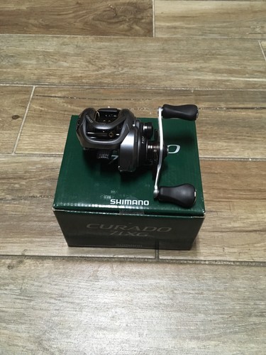 Shimano Curado 71XG Main Gauche récupérer Baitcasting Reel