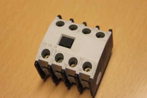 EXPRESS SHIPPING Klockner Moeller Auxiliary Contact 22 DIL M