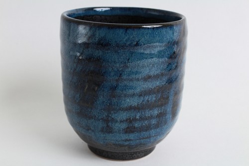 Mino ware Japanese Sushi Yunomi Chawan Tea Cup Brushed Navy on Blue
