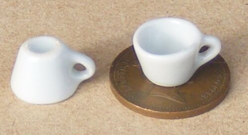 1:12 Maßstab 2 Weiß Keramik Kaffee Becher Tumdee Puppenhaus Getränk Zubehör W59 
