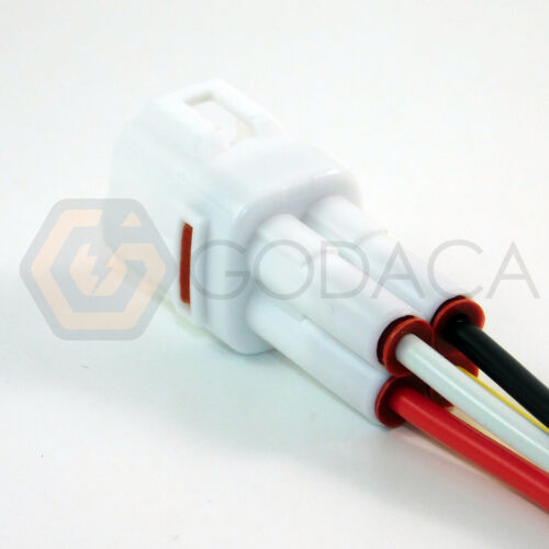 1x Male Connector 4-way for Rear Combination Light 90980-11292 