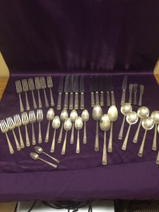 Vintage-44-Pieces-Homes-And-Edwards-Flatware