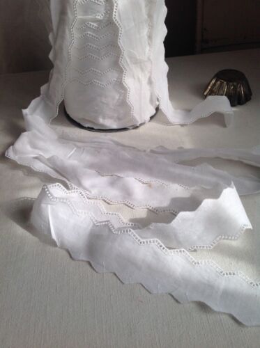 Vintage Lace Shelf Edging White Broderie Anglaise Vintage Wedding Dolls 4m