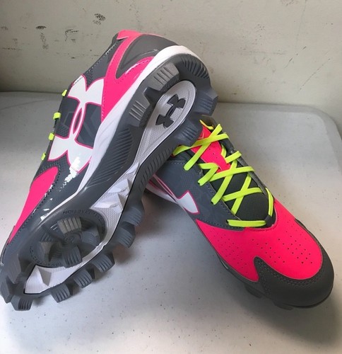 GRAY /& WHITE SIZE 6 to 11 BRANDED UNDER ARMOUR PINK WOMENS SOFTBALL CLEATS