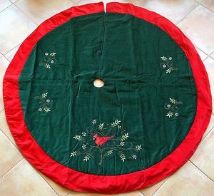 Cardinal Tree Skirt 102