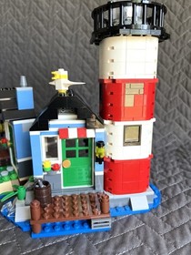 LEGO CREATOR: Lighthouse Point  31051 WORKING LIGHT COMPLETE • NO MANUAL NO BOX